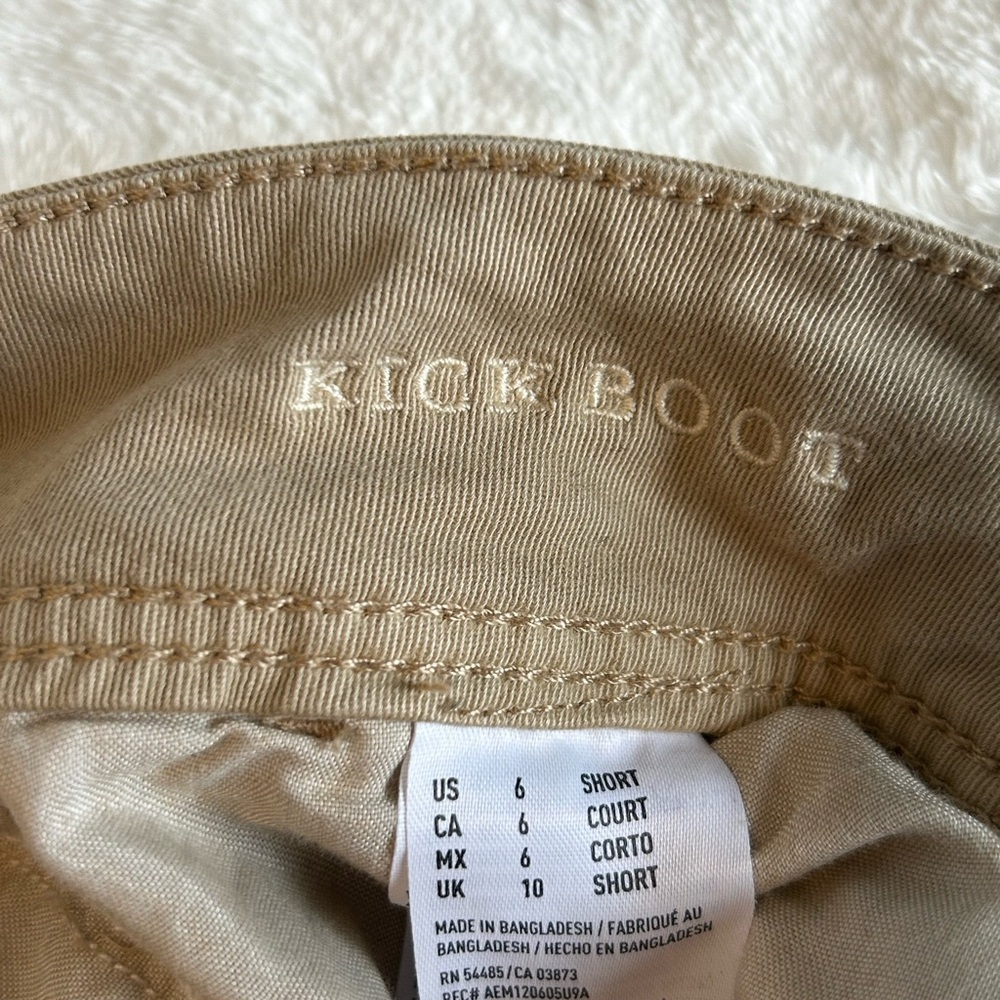 American Eagle Outfitters Super Stretch Kickboot Pants | Size 6S - Picture 4 of 4